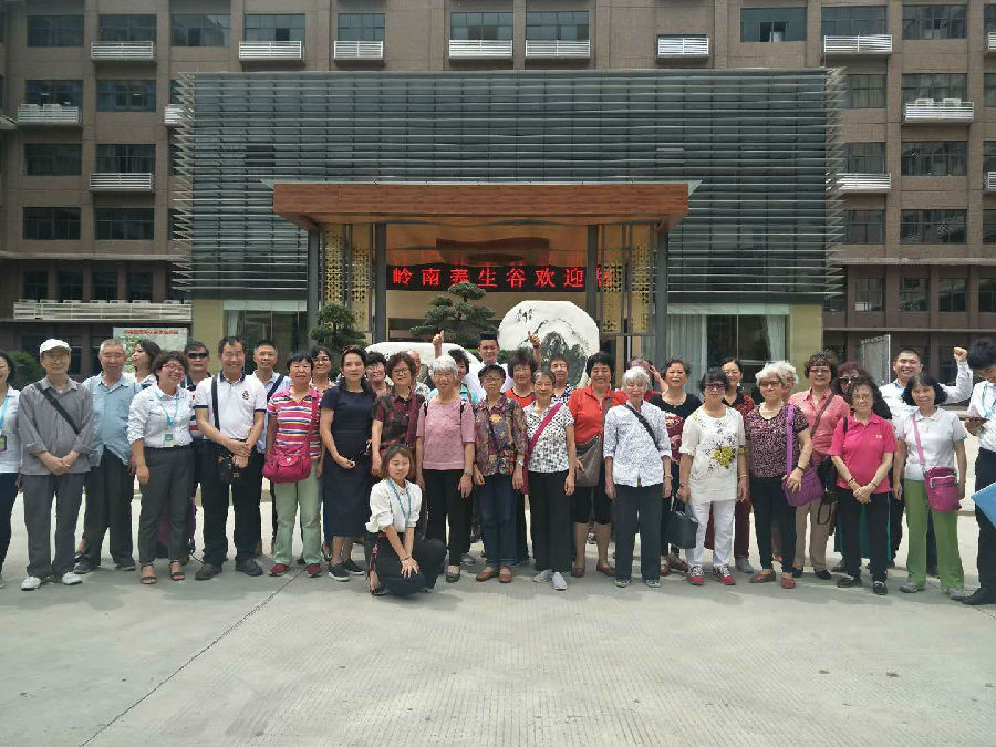 20180507参观合照.jpg